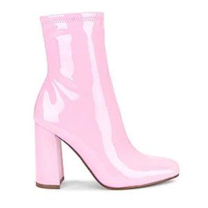 Steve Madden  Lynden Bootie in Pink Patent